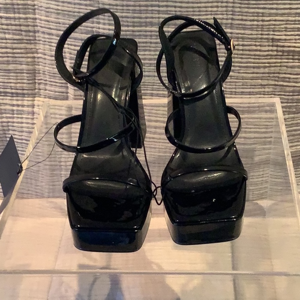 Blocked heel high sandal